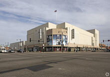 Exterior Of A Former Sears At Six Corners On Irving Park Road In Chicago, Illinois, Which Opened In 1938 And Closed In July 2018