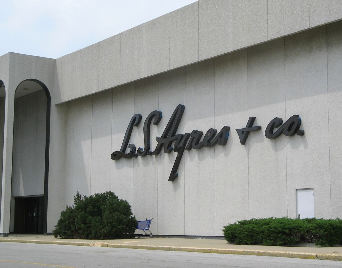 Shops at the newly opened Circle Centre Mall, Indianapolis, Indiana, 1995