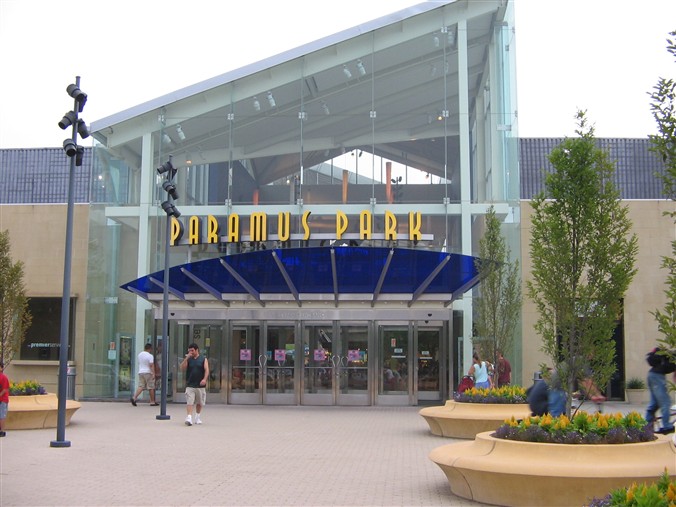 Shopping Mall in Paramus, NJ