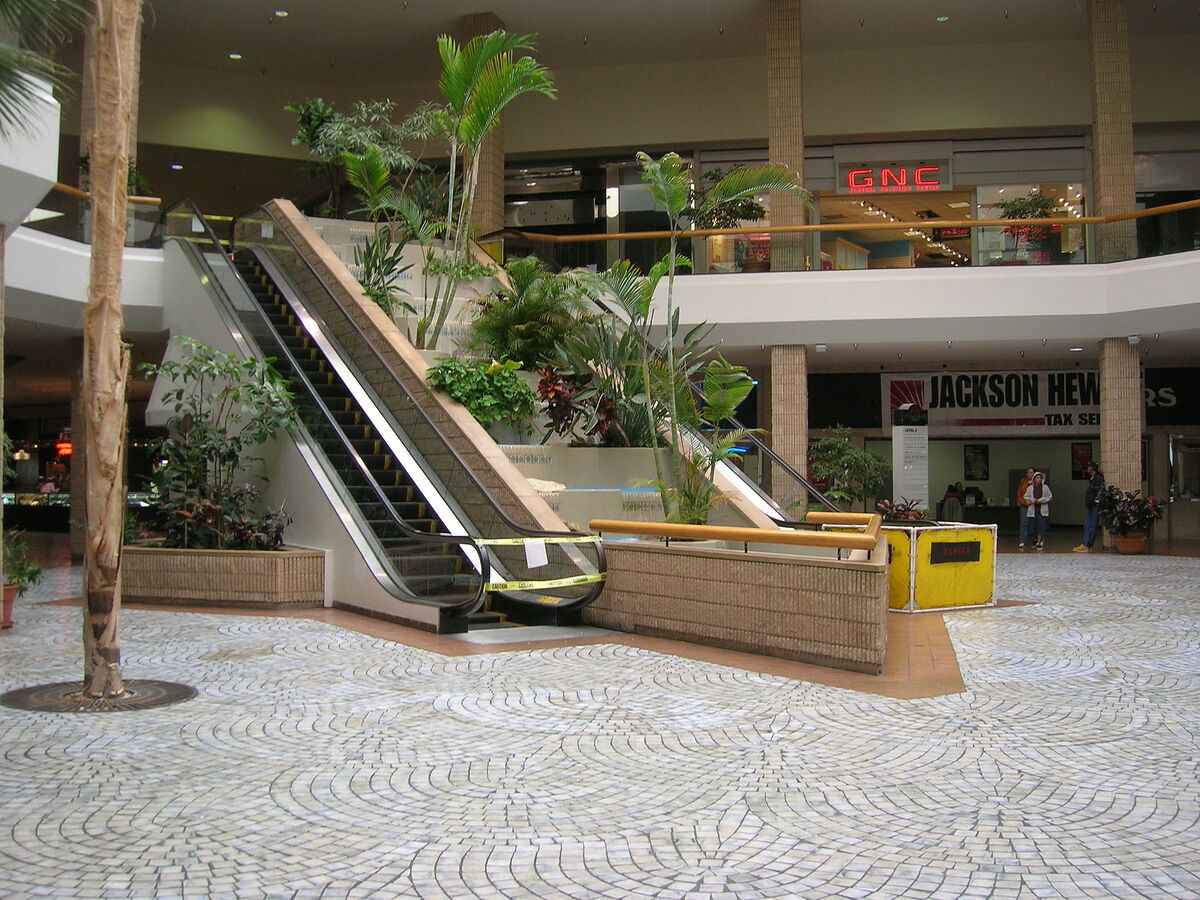 Category:Malls that opened in 1985, Malls and Retail Wiki