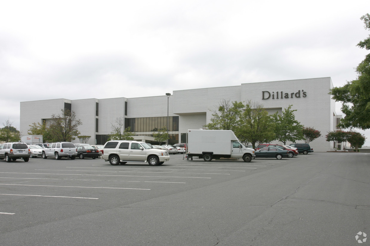 Sky City: Retail History: South Park Mall: Charlotte, NC