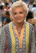 Alexa-davies-julie-walters (ii)