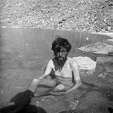 220px-Aleister Crowley 1902 K2