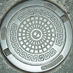 Manhole cover - Wikipedia
