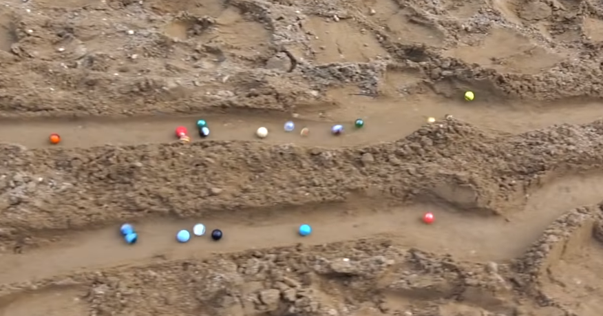 Sand marble race store