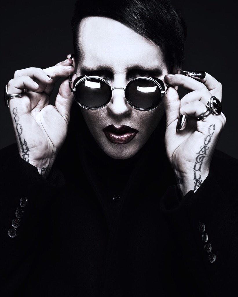 See Marilyn Manson's dad as Marilyn Manson