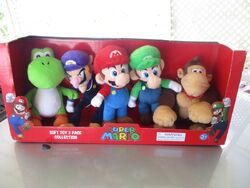 Goldie mario plush cheap