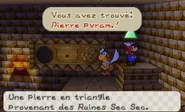 Mario ramassant la Pierre pyramide