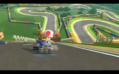 Die Strecke aus Mario Kart: Super Circuit, dann siehe Marios Piste (GBA)