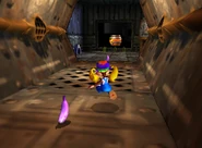DK64 Screenshot Fabrik Fatal Tiny Kong Bananen 7.png (88 KB) Donkey Kong 64