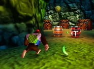 DK64 Screenshot Aqua Alptraum Chunky Kong Bananen 4.png (97 KB) Donkey Kong 64