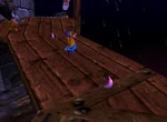DK64 Screenshot Kamikaze Kastell Tiny Kong Bananen 3