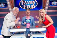 All-Star-Family-Feud-Season-1-Episode19-4