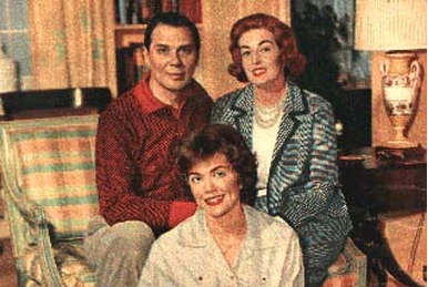 Brett Somers, Gene Rayburn, And Charles Nelson Relly On Match Game - Foto 8