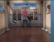 Polk high 3.png (958 KB) Kelly in front of the hall