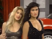 Kelly and her rival, Piper