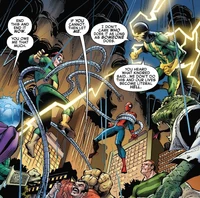 Доктор Осьминог схватил Человека-Паука.