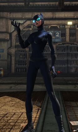 Catwoman DCUO 001.jpg