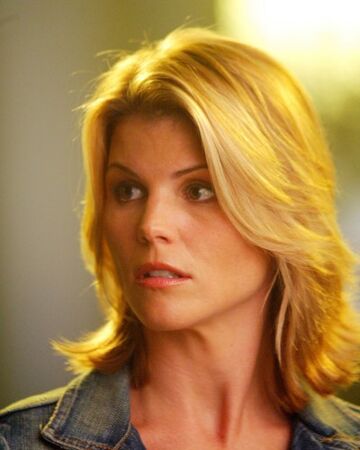 Carolyn Lance Birds Of Prey Dc Database Fandom