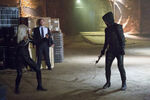 Arrow TV Series Episode Honor Thy Father 001