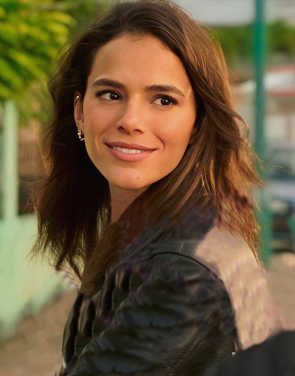 Bruna Marquezine | DC Database | Fandom