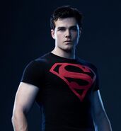 Superboy Arrowverse Earth-9