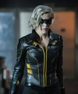 Dinah Laurel Lance Arrowverse Earth-2