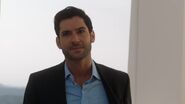 Lucifer Morningstar (Lucifer Once Upon a Time) 0001