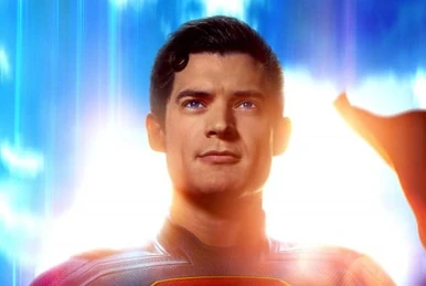 SUPERMAN PERSONAGGIO BASE ASS Y0791 GENERAL Y0797