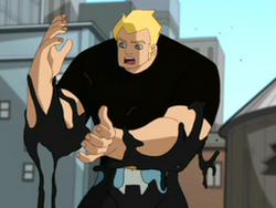The symbiote chooses Peter over Eddie