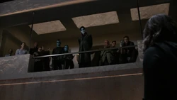 Касиус информирует, как  так и .