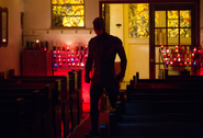 Daredevil pelea en la iglesia