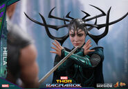 Marvel-thor-ragnarok-hela-sixth-scale-hot-toys-903107-14