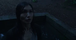 Sersi stands in awe before the tree