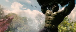 Hulk-Fights-Army