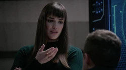 Simmonsthinksofdistraction