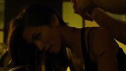 Elektra is stitched up by 