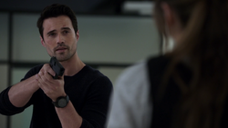 Уорд собирается захватить Скай