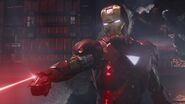 IronMan-FixingHelicarrier-Laser