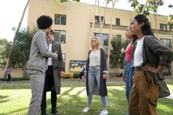  прибывают в  год.