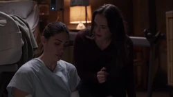 Симмонс утешает 