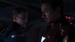 Stark conociendo a Rogers