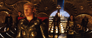 Thor convence a Heimdall de transportarlos a Jotunheim.