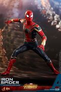 Iron Spider Hot Toys 17