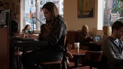 Скай пытается взломать сервера Щ.И.Т