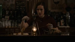 Симмонс проводит эксперимент