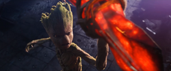 Groot con el Rompe Tormentas