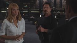 Pepper-Potts-Tony-Stark-Avengers