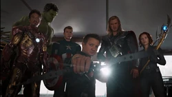  es arrestado por los Vengadores.