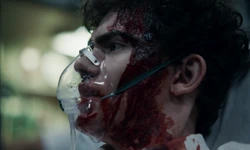 "Уильям" перевезли на машине скорой помощи.